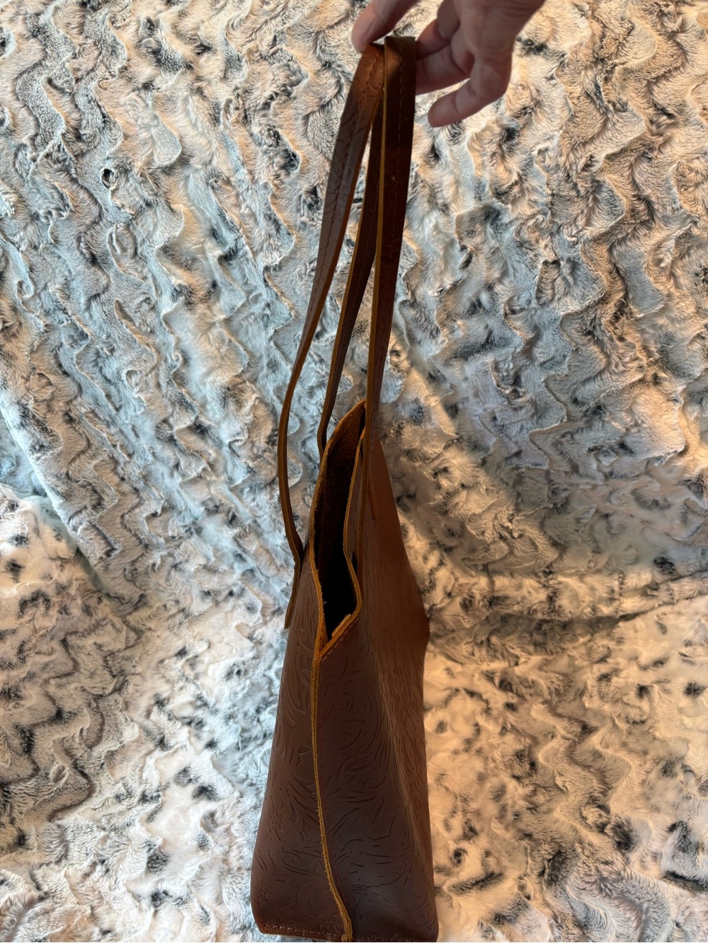 Portland Leather August Tote in Meadow Embossed Brown - Picture 4 of 9